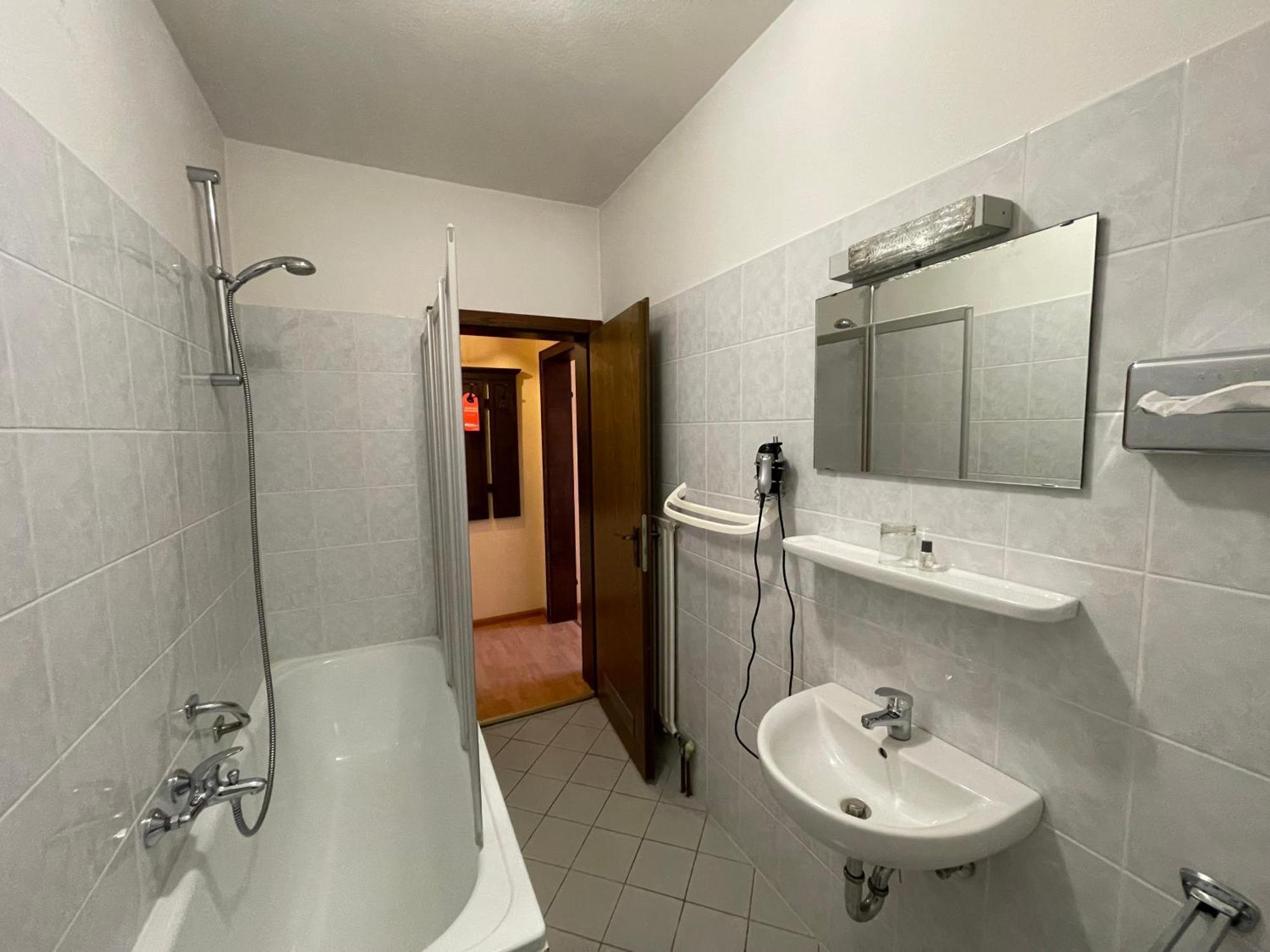 Hotel Ochsen Ortenberg  エクステリア 写真